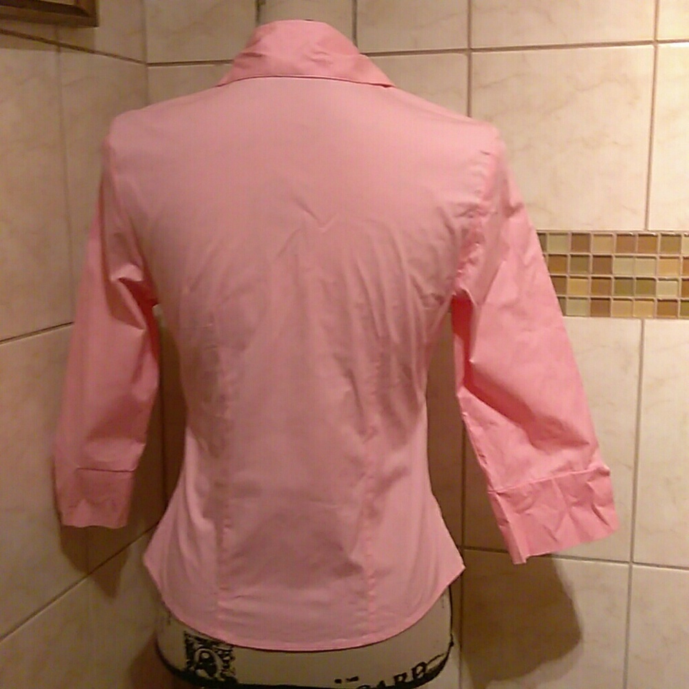 Pink button down - Picture 3 of 4